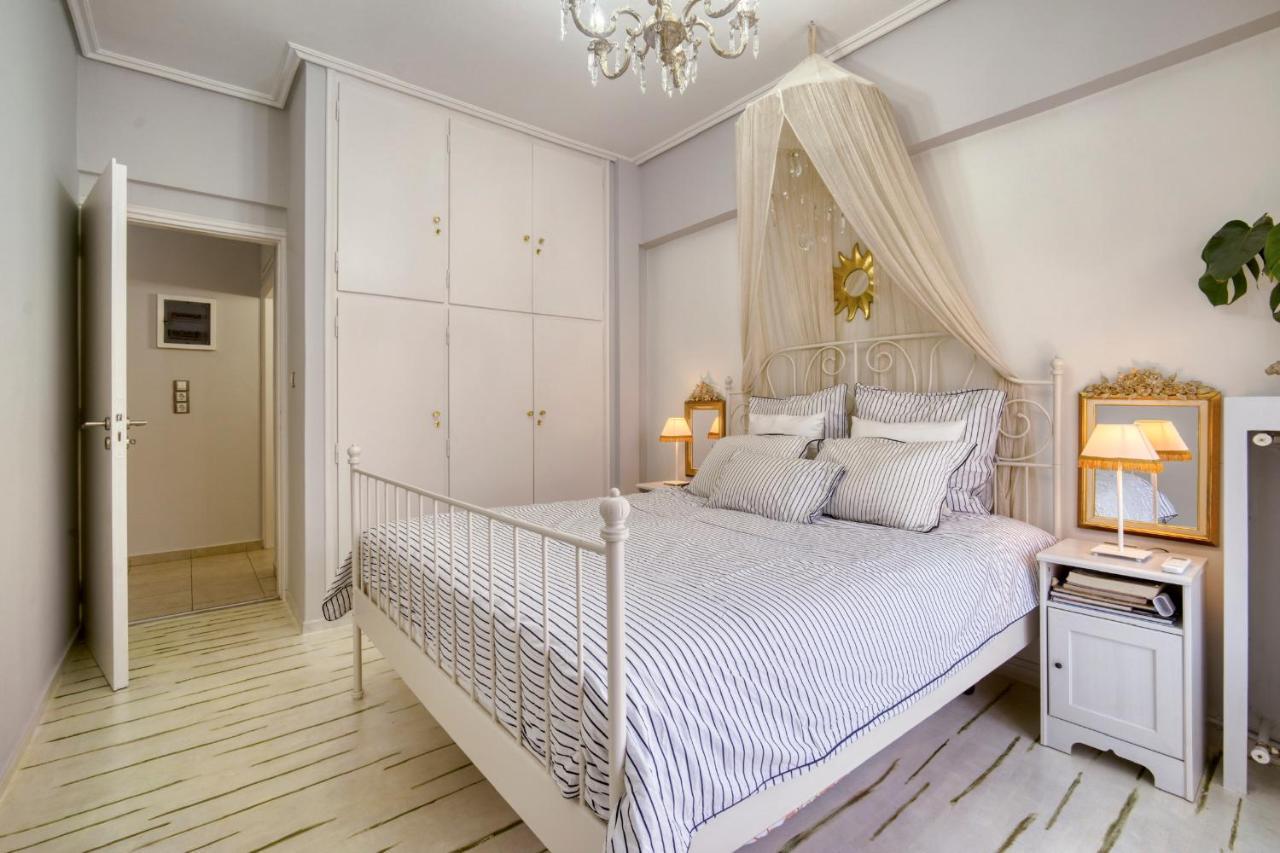 Luxury Apartments Zeas Пирей Экстерьер фото