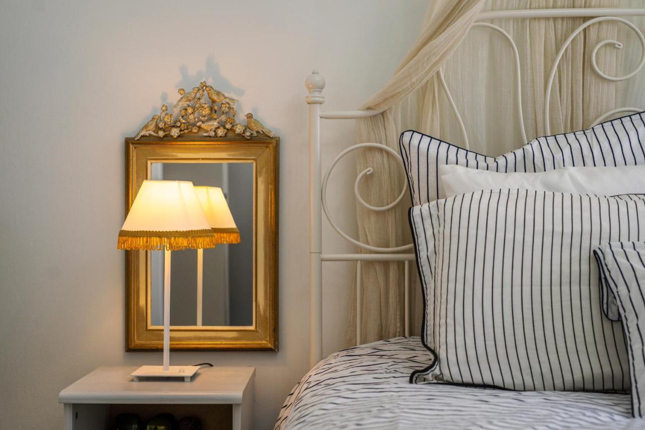 Luxury Apartments Zeas Пирей Экстерьер фото